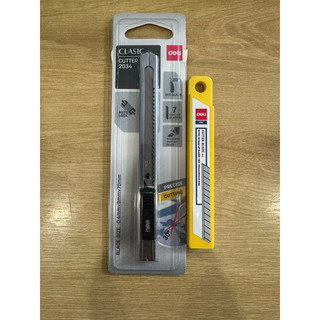 DAO RỌC GIẤY DELI 2034 ĐẦU NHỌN 9mm + Hộp 10 lưỡi dao thay thế