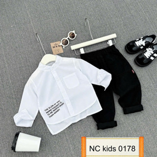 Bộ bé trai áo sơ mi trắng tay dài cổ trụ  quần jean đen phong cách Hàn Quốc cho bé 7-27kg