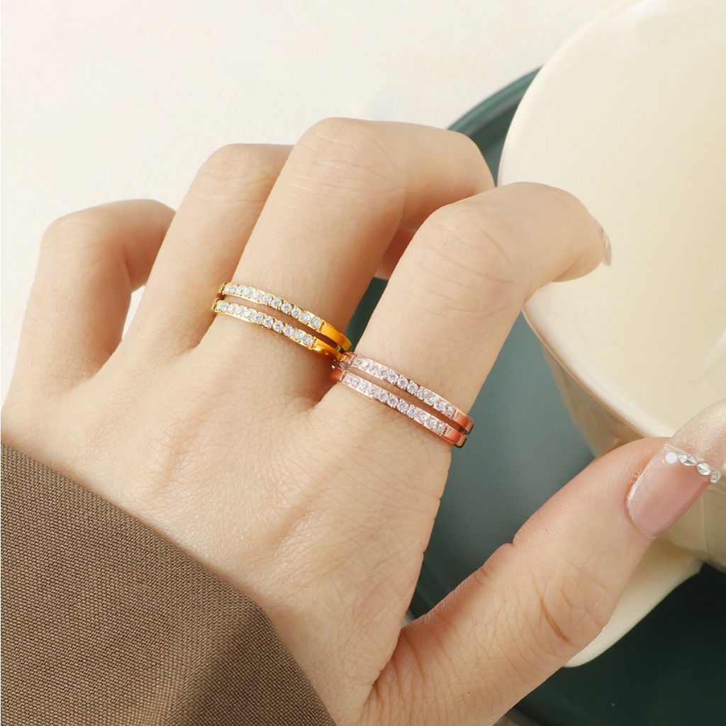 Nhẫn Nữ 2 Lớp Đính Đá Zircon Thiết Kế Sang Trọng Nhẹ Nhàng Titan Không Đen TT 1728
