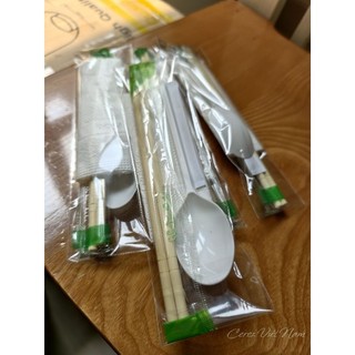 100 Bộ đồ ăn Takeway 4 in 1 _ THÌA ( MUỖNG TRẮNG )