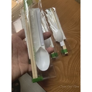 100 Bộ đồ ăn Takeway 4 in 1 _ THÌA ( MUỖNG TRẮNG )