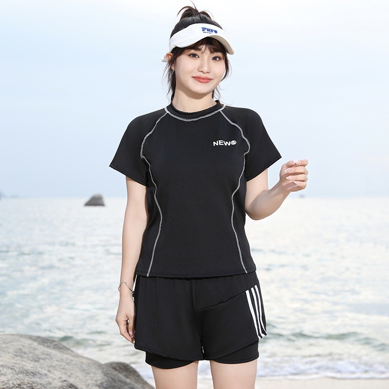 Đồ bơi nữ big size hai mảnh tay ngắn quần 2 lớp kín đáo thời trang đi biển vải mềm mại BD0079 | BigBuy360 - bigbuy360.vn