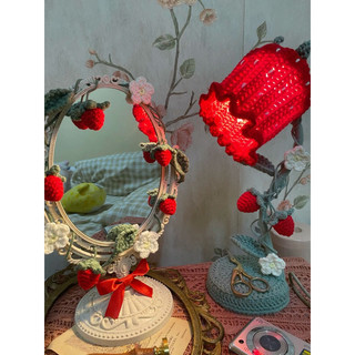 Gương để bàn len handmade