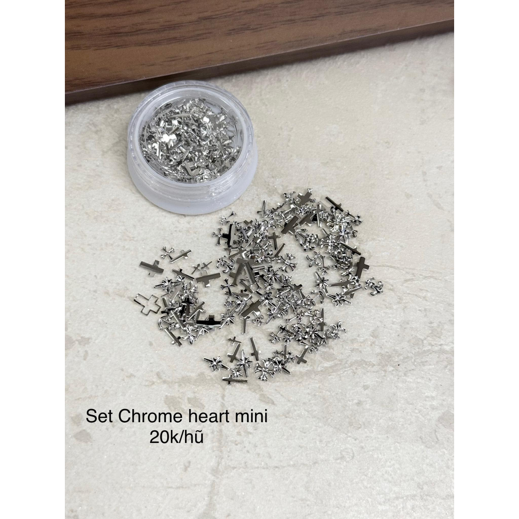 Set charm Chrome Heart mini bạc C04