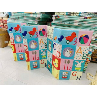 THẢM XỐP GẤP GỌN ( GIAO MÀU NGẪU NHIÊN ).