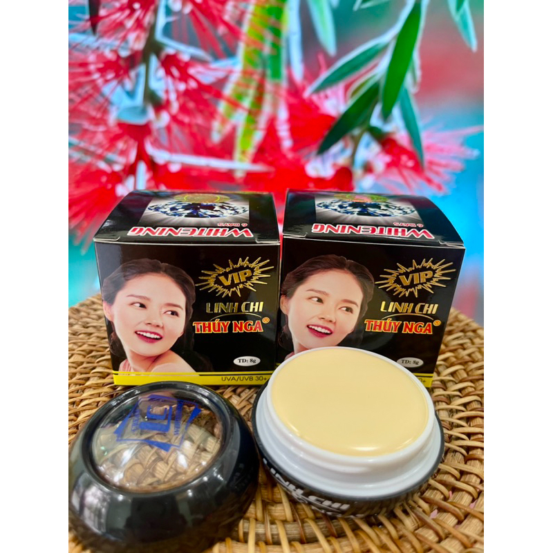 kem linh chi trắng da chống nắng màu đen