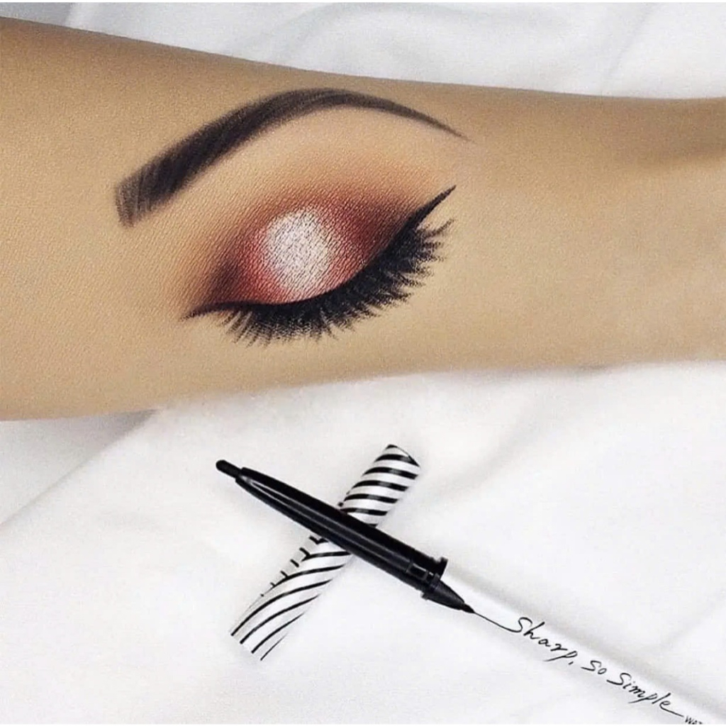 Chì Kẻ Mắt Clio Sharp So Simple Waterproof Pencil Liner 0,14g