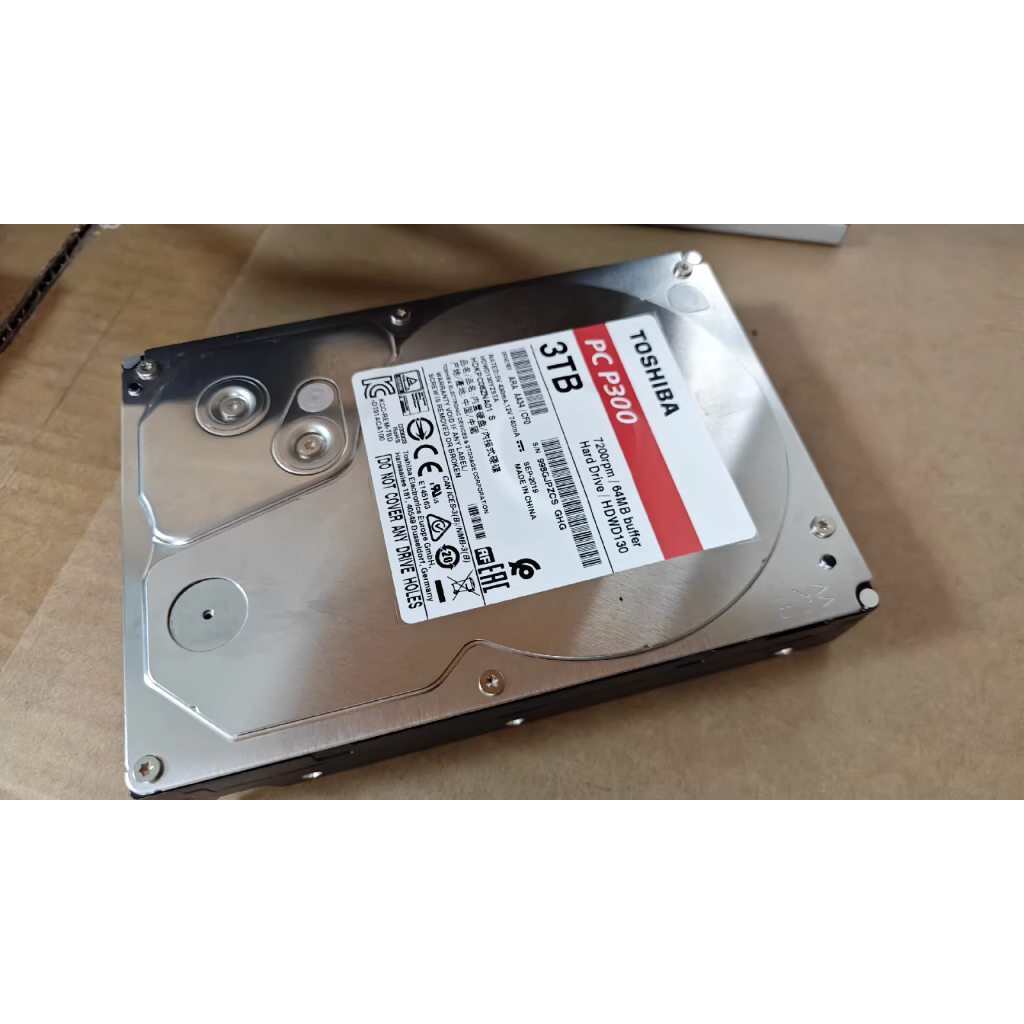 Ổ cứng Toshiba P300 3Tb cho lưu trữ dữ liệu.