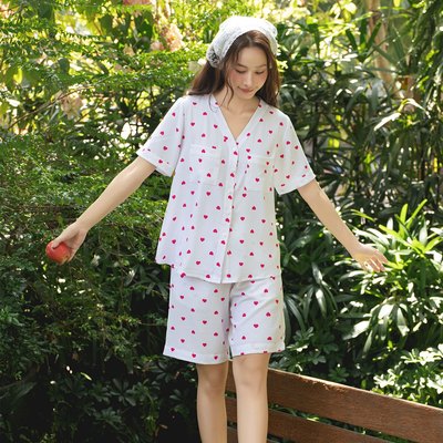 VIBES Đồ bộ Pijama ngắn cổ V chất đũi xốp Mabel Py Set