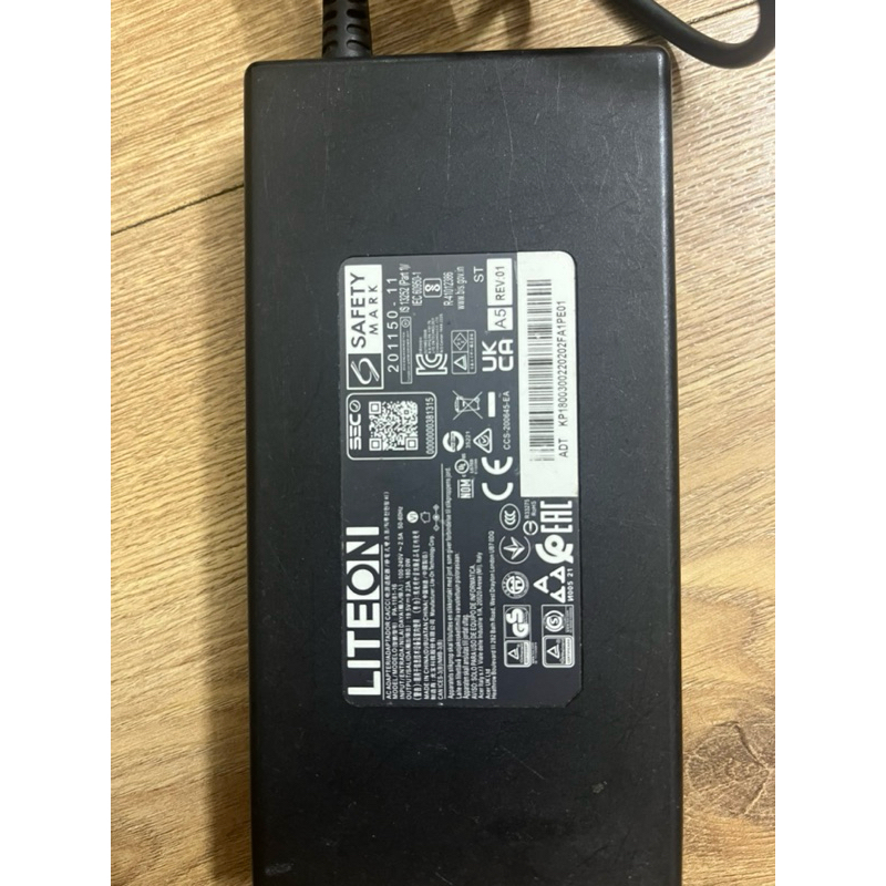 Sạc Acer Nitro 5 180w zin