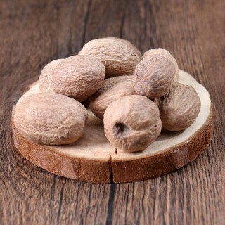 Nhục Đậu Khấu thơm sạch 100 gram.