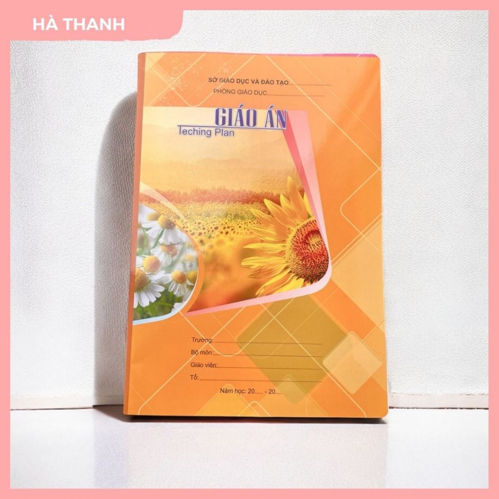 Vở kẻ ngang 200 trang a4, vở giáo án 300 trang, giấy dày mịn, viết không nhòe , không lóa mỏi mắt.