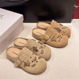  Dép sục da lộn đế bệt nữ gắn Sticker dể thương - Giày rọ đính charm cutee xinh xỉu thời trang trẻ trung 