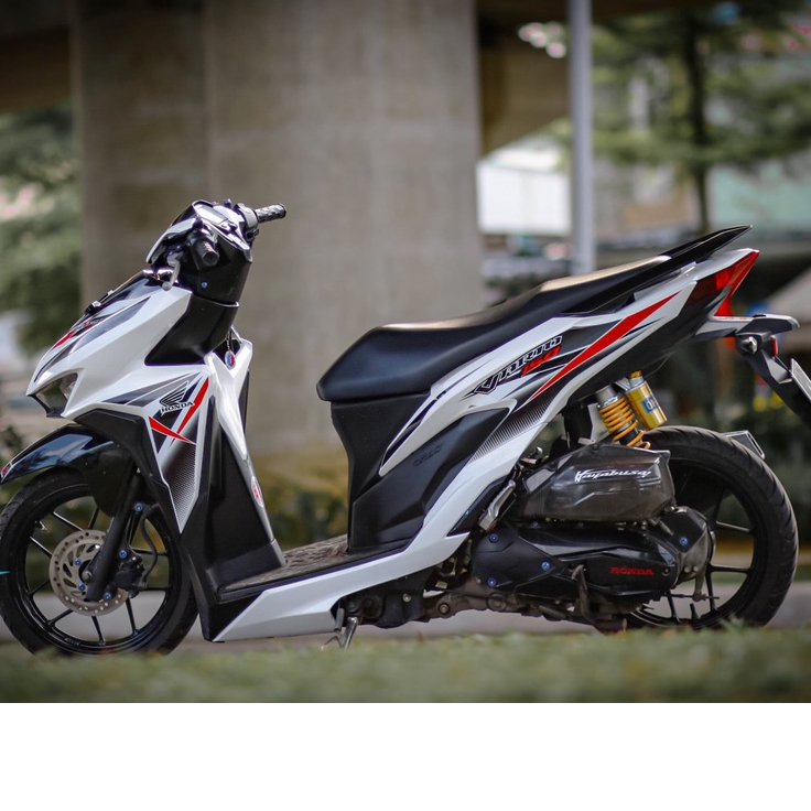 Tem Rời Dán Xe Click - Vario 2018 Mẫu Chỉ Đỏ Trắng Đen Chữ Vario 150 Cực Đẹp