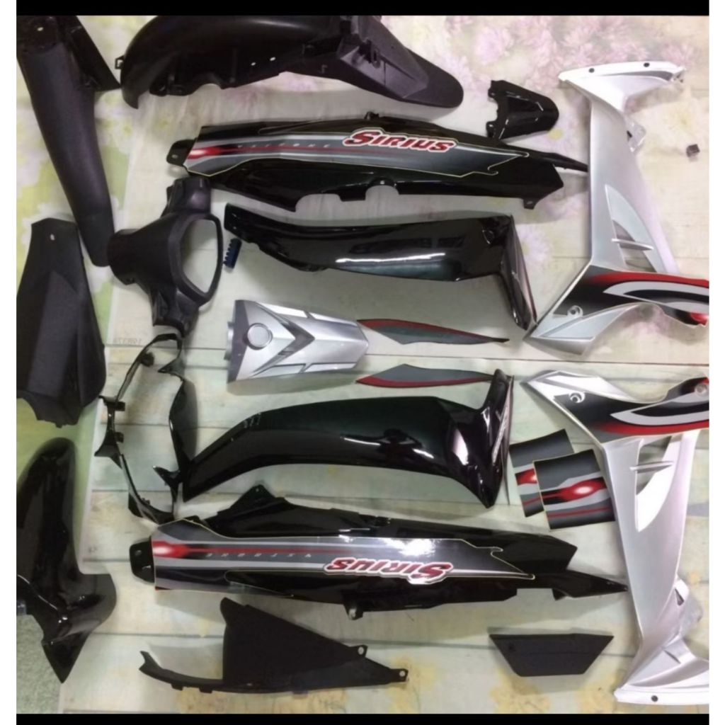 Dàn áo Sirius Đen Bạc 2008