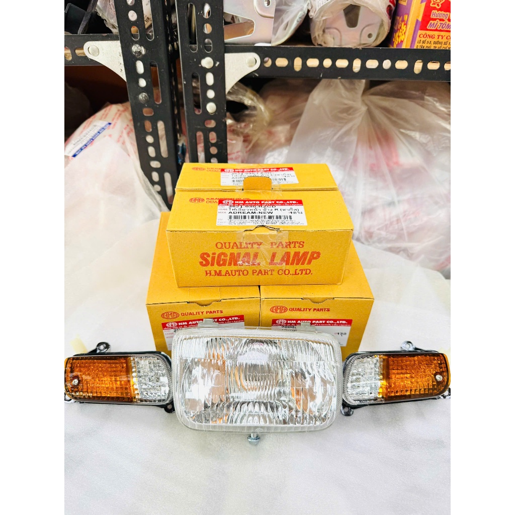 Xi nhan honda xe dream / pha đèn Dream lùn - Hàng HMA chính hãng thailand.
