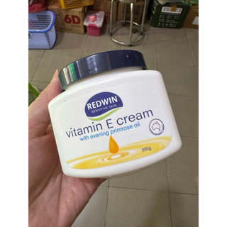 Kem Vitamin E dưỡng trắng