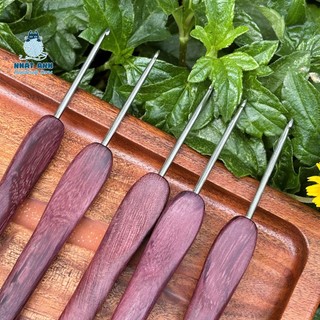  HÀNG SẴN Kim móc len Tri Vũ cán gỗ tím - Kim móc Zhiyu 