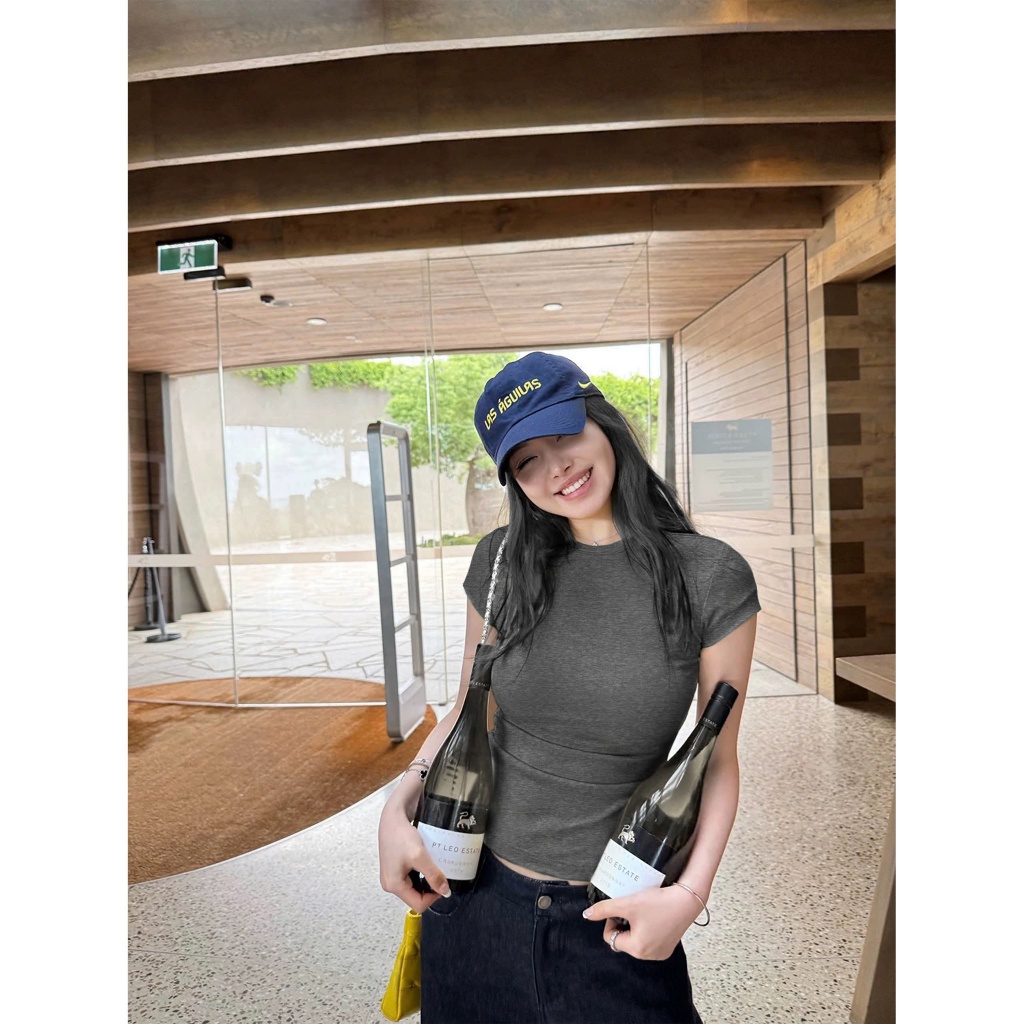 Áo baby tee form body siêu tôn dáng IU - 𝐊𝐈𝐋𝐋 𝐒𝐘𝐒𝐓𝐄𝐌 | BigBuy360 - bigbuy360.vn