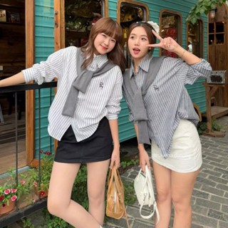 (Kèm khoác choàng thuỷ thủ) Áo sơ mi basic PEY kẻ sọc thêu chữ HAVANA AO393