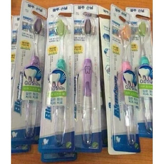 Hộp 30 bàn chải đánh răng hàn quốc No 126