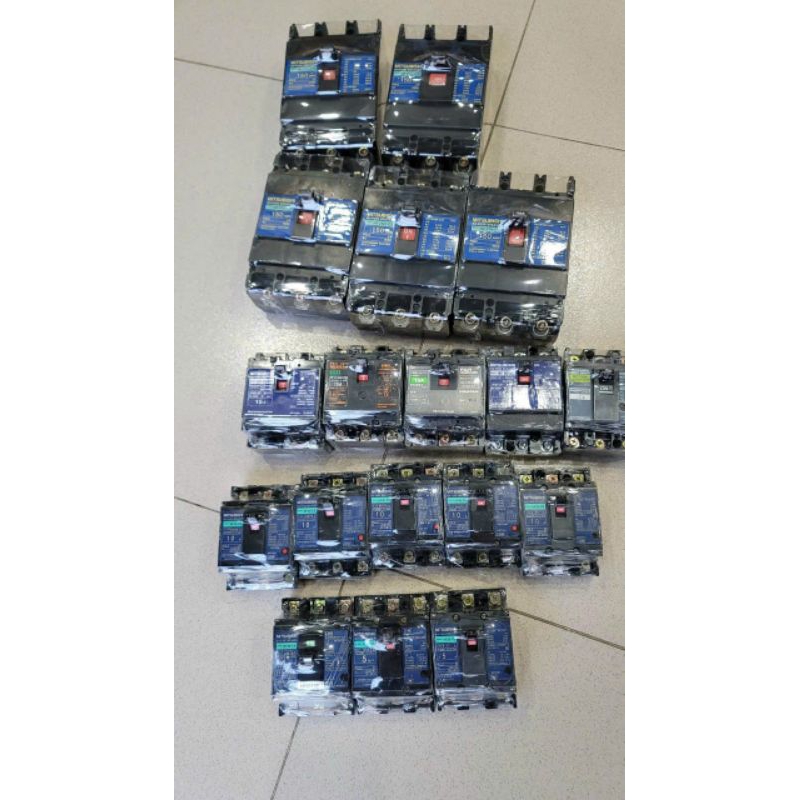 Cầu dao CB nghĩa địa 3 pha 380v 10a 15a 30a 50a 100a hàng như mới 97%