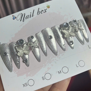 Nailbox mắt mèo nền thạch mắt mèo ánh trăng bạc đính charm nhẹ nhàng mắt meò siêu sáng bling bling by bao an nail M 589