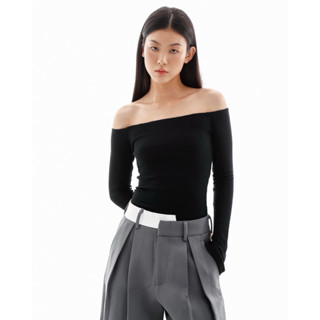  Normallife | TOP 13 Áo thun gân trễ vai dáng tay dài 