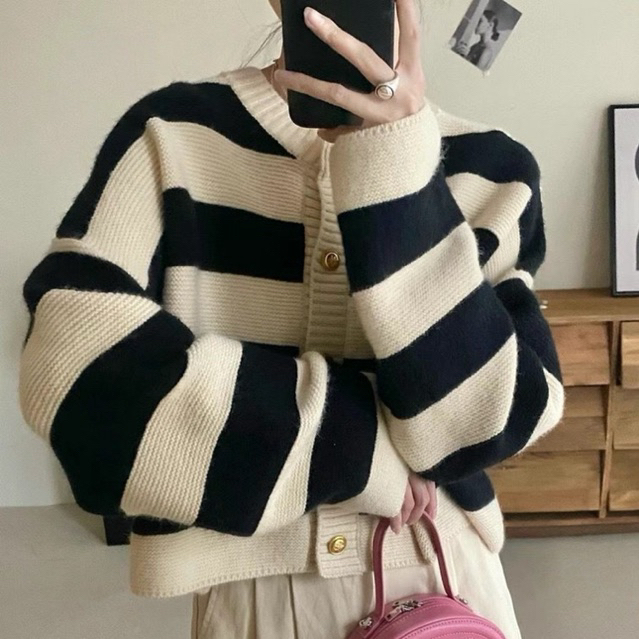 Áo Cardigan Kẻ Ngang Khuy Vàng 3 Màu Mềm Mại