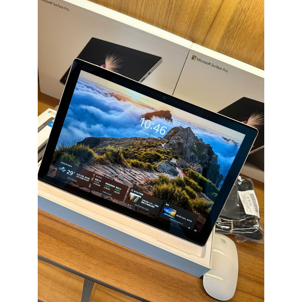 値下げ【超美品】Surfaceタイプ2in1タブレットPC/Celeron N3450/11.6