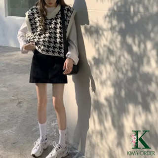 Áo Gile len nữ màu đen xanh hoạ tiết Ziczac cổ chữ V không tay sát nách phom rộng Ulzzang Hàn Quốc năng động cá tính