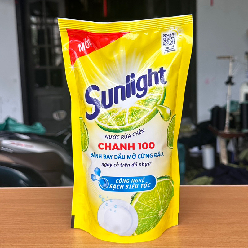 Nước Rửa Chén Bát Sunlight Chanh 100 750g/ 717ml