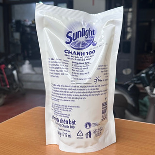 Nước Rửa Chén Bát Sunlight Chanh 100 750g/ 717ml