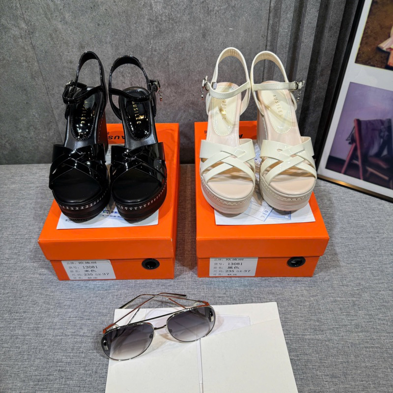 Sandal xuồng Viền