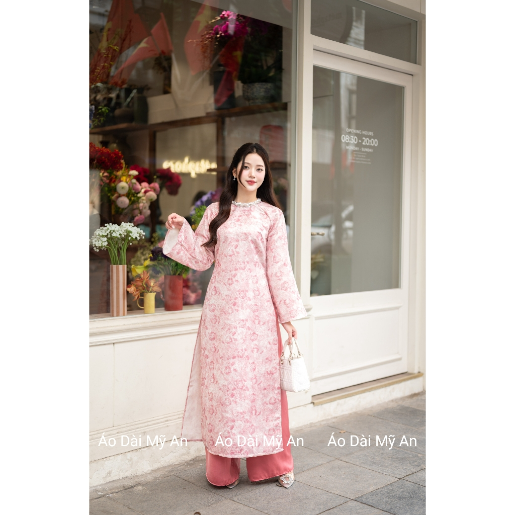 [Sẵn hàng HN-HCM]Áo dài Minh Châu, áo dài cách tân dáng suông gấm in loang cổ đính kết thủ công cao cấp, mẫu mới 2025 | BigBuy360 - bigbuy360.vn