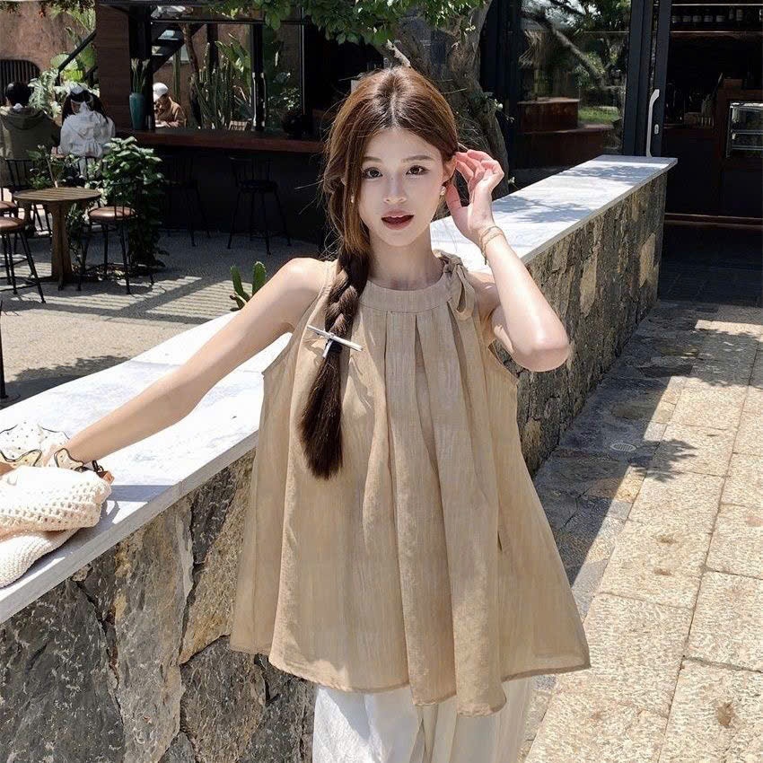 Áo babydoll cổ yếm thắt nơ lệch Yummy mùa hè bay bổng, Áo kiểu sát nách đi chơi dạo phố mát mẻ A40 | BigBuy360 - bigbuy360.vn