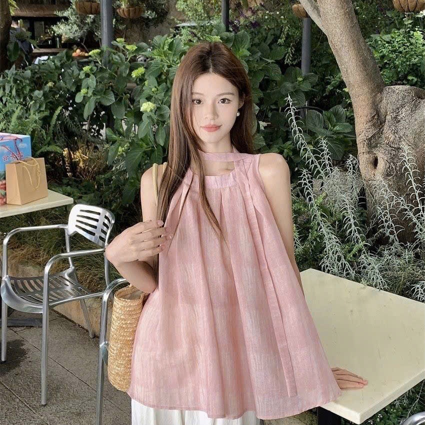 Áo babydoll cổ yếm thắt nơ lệch Yummy mùa hè bay bổng, Áo kiểu sát nách đi chơi dạo phố mát mẻ A40 | BigBuy360 - bigbuy360.vn