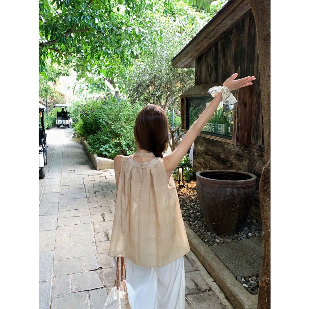 Áo babydoll cổ yếm thắt nơ lệch Yummy mùa hè bay bổng, Áo kiểu sát nách đi chơi dạo phố mát mẻ A40 | BigBuy360 - bigbuy360.vn