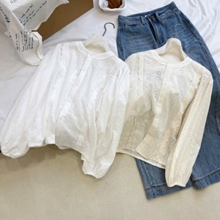 [NEW] Áo Sơ Mi ZR Nữ Thô Boi Tay Dài Bo Chun Thêu Đục Lỗ, Cổ Tròn Vạt Chéo 2 Bên Tà Áo, Mềm Mát Trắng Be