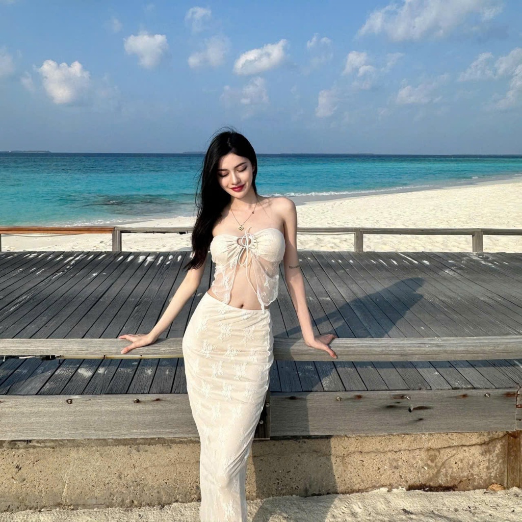 [BKN 062] Bikini đồ đi biển set REN HOA có mút phối váy đuôi cá dài nữ tính HÀ BIKINI | BigBuy360 - bigbuy360.vn