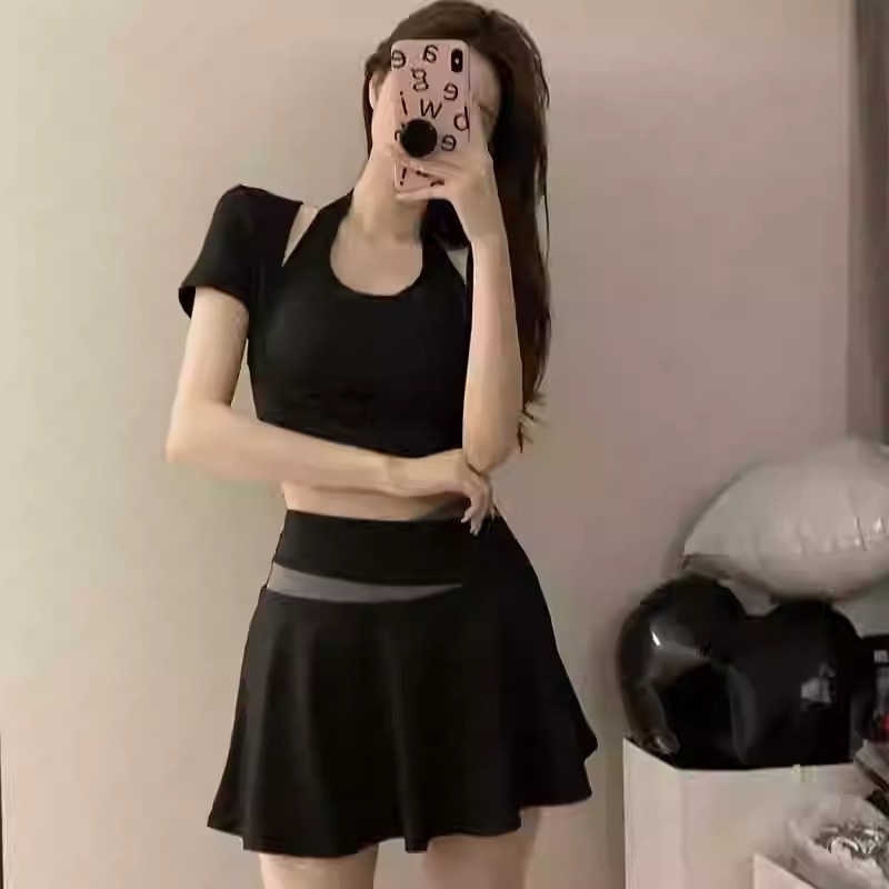 Set bộ thể thao pickleball tập gym đi biển chân váy 2 lớp kín đáo áo croptop tay ngắn giả yếm có mút đệm may liền SET19 | BigBuy360 - bigbuy360.vn