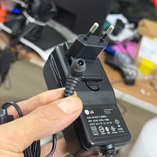 Adapter màn hình LG 19v 1.3a