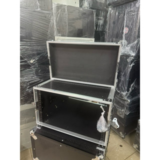 Tủ rack âm thanh 8u 10u có 1 nắp trước bảo vệ thiết bị