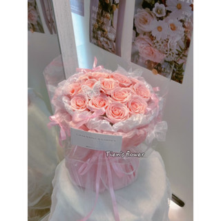 Bó hoa sáp Ecuador 15 bông mẫu hiện đại giấy kiếng, nơ nhỏ xinh nhà Tien’s flower