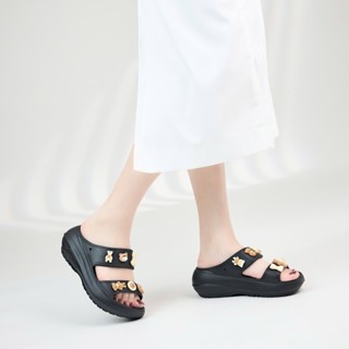 Dép nữ MWC 8467 - Dép 2 Quai Ngang Cao Su Đúc Đế Cao Hack Dáng Gắn Sticker Siêu Cute