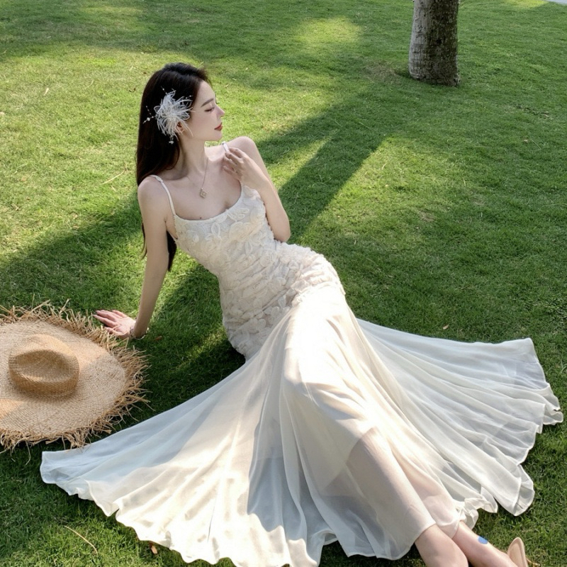 Ivy Dress M751 Váy Hai Dây Đuôi Cá Dáng Dài Phối Hoa ,  Váy body đuôi cá dáng dài đi biển LIZZ STUDIO | BigBuy360 - bigbuy360.vn