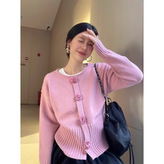 Áo len tay dài có đính nơ, Áo có form rộng đủ freesize - 55kg.Linh