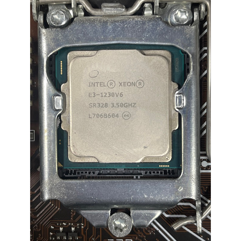 Cpu intel xeon e3 1230v6 1220v5 1230v5 cho main workstation