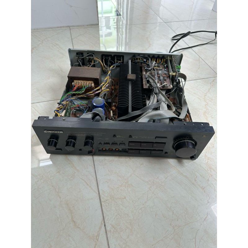 amply pioneer av1200 110v 240w