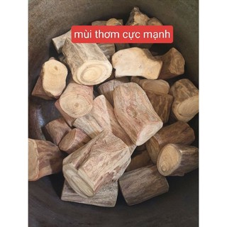 (SIÊU THƠM)1kg gỗ xá xị (gù hương) để ô tô, bàn làm việc, phòng ngủ, phòng thờ...dùng lấy mùi thơm, xông nhà, tẩy uế.